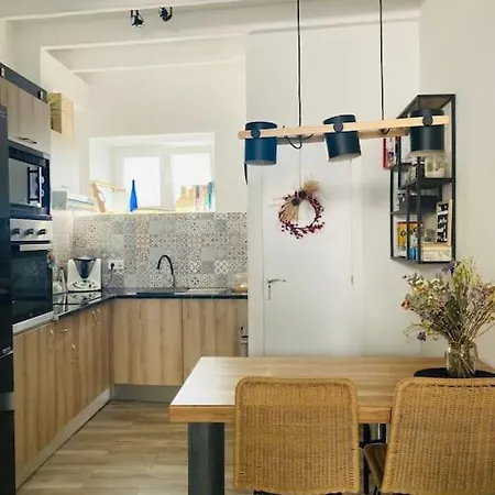 Casa Reformada En Casco Antiguo *